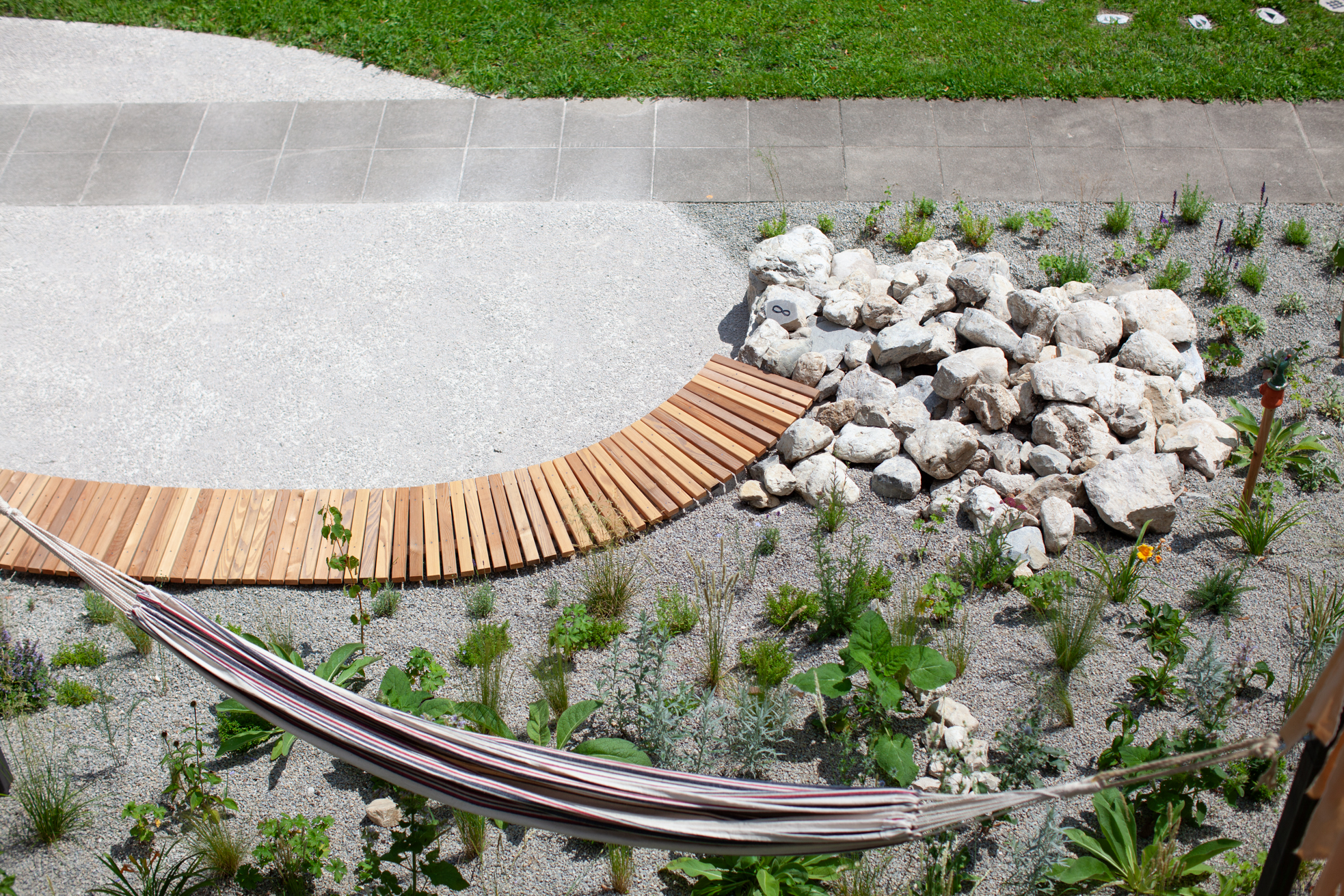 Garden of moving times